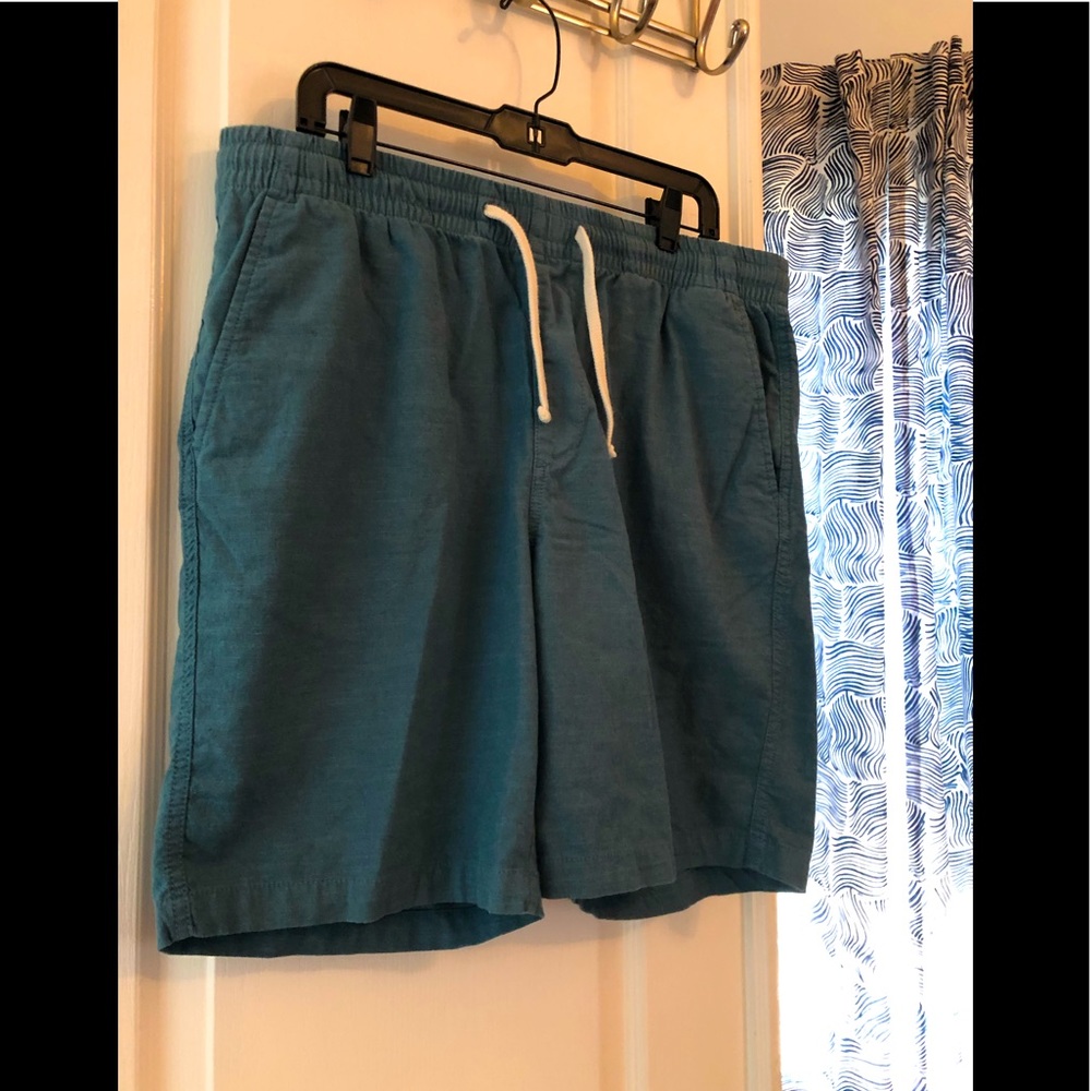Old Navy Men’s twill jogger shirt